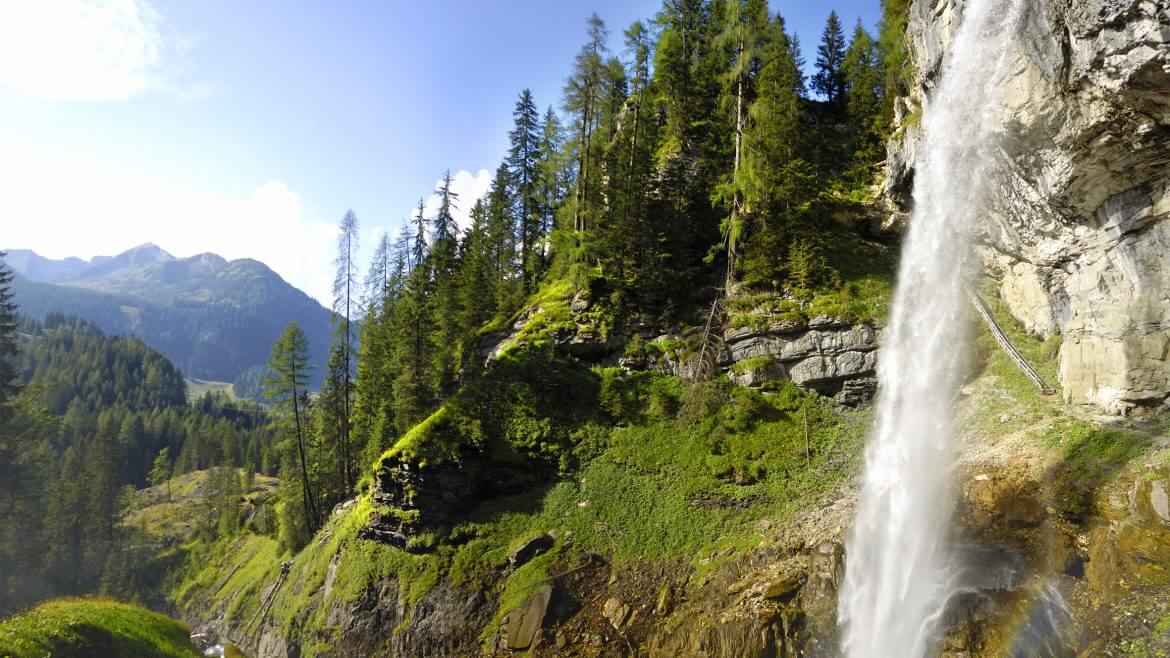 Natur in Obertauern mit Wasserfall